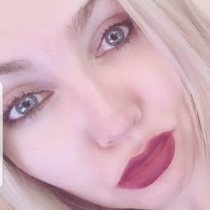 Meet your Posher, Kirsty